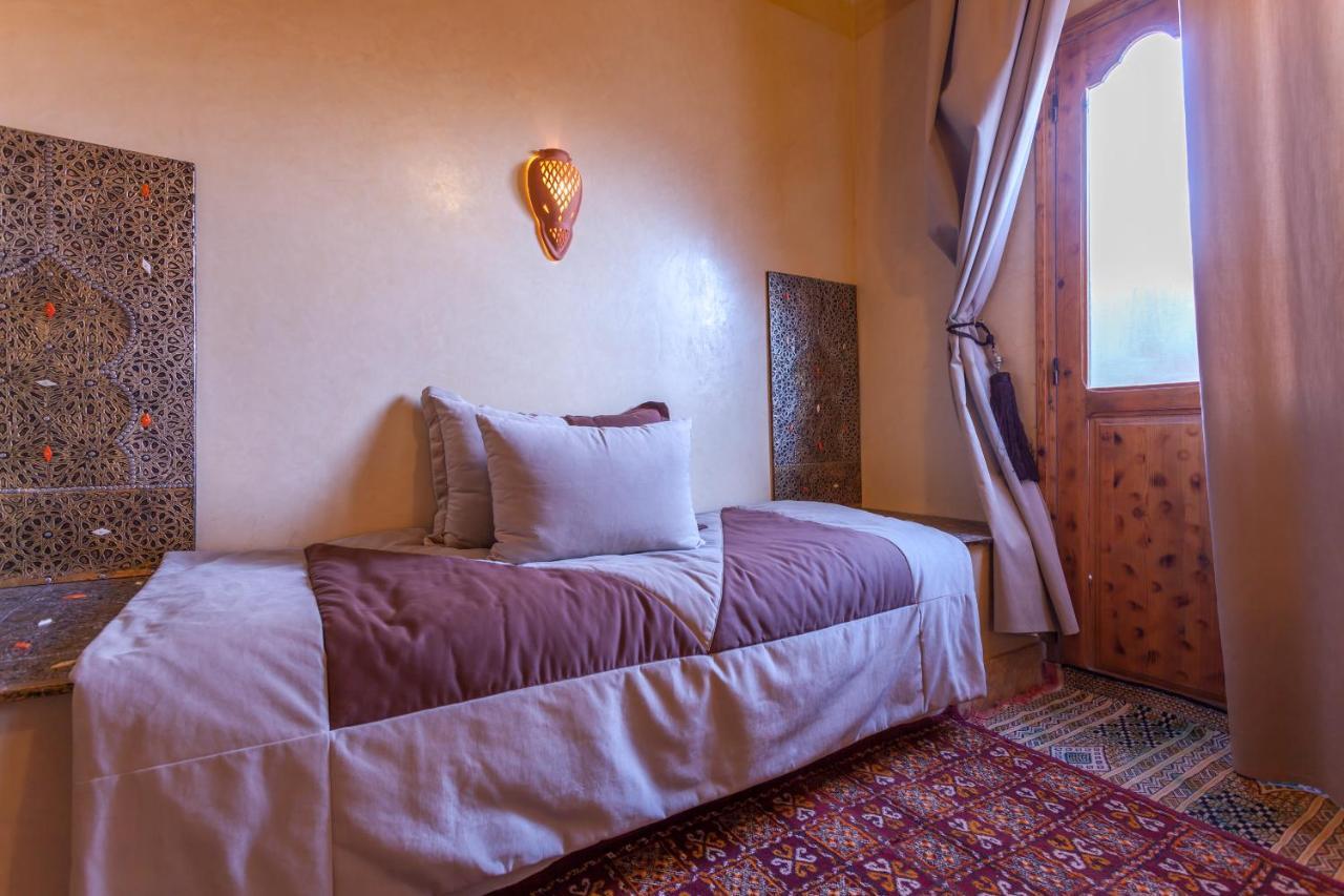 Kasbah Tizzarouine Bed & Breakfast Boumalne Exterior foto