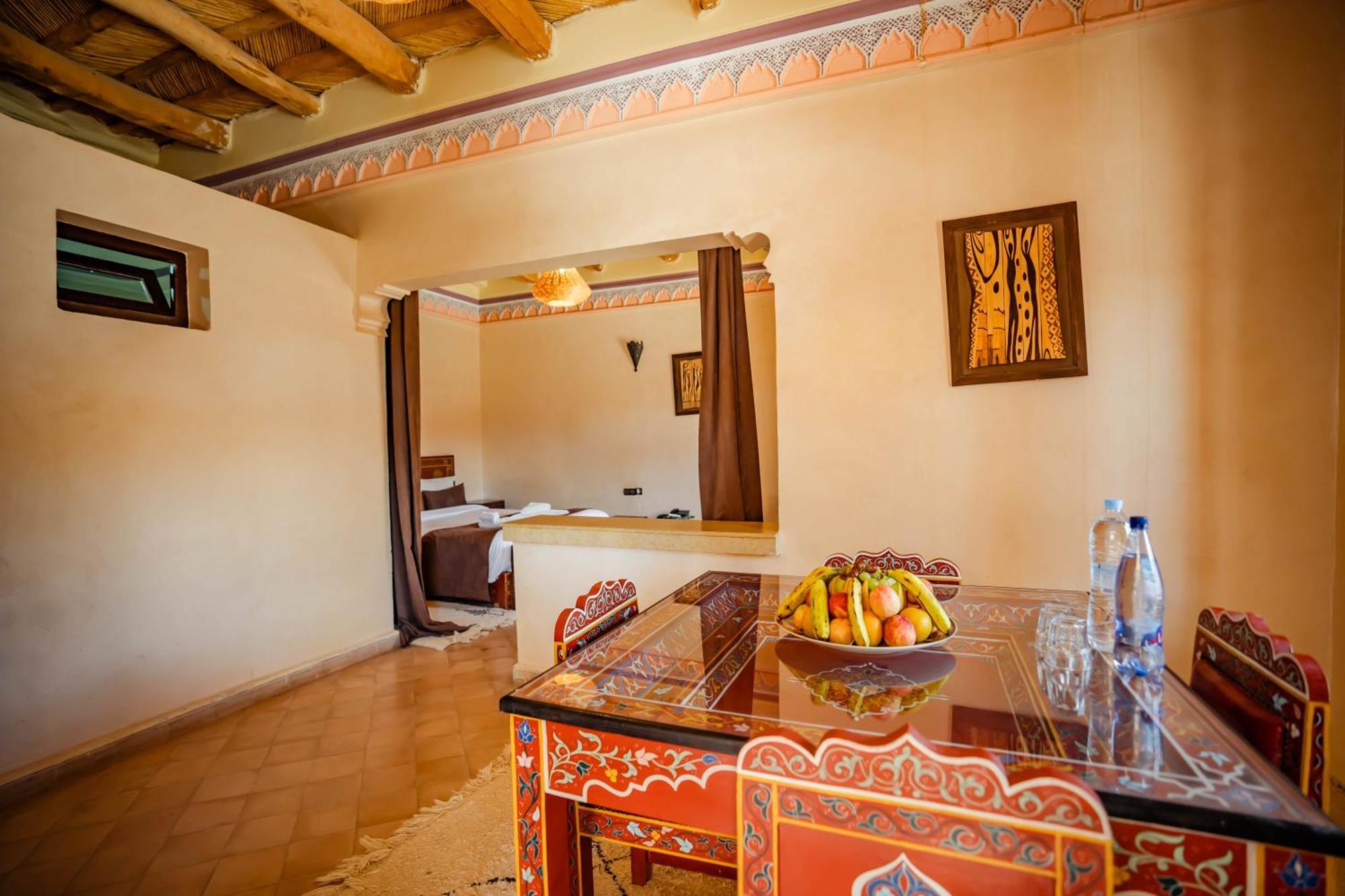 Kasbah Tizzarouine Bed & Breakfast Boumalne Exterior foto