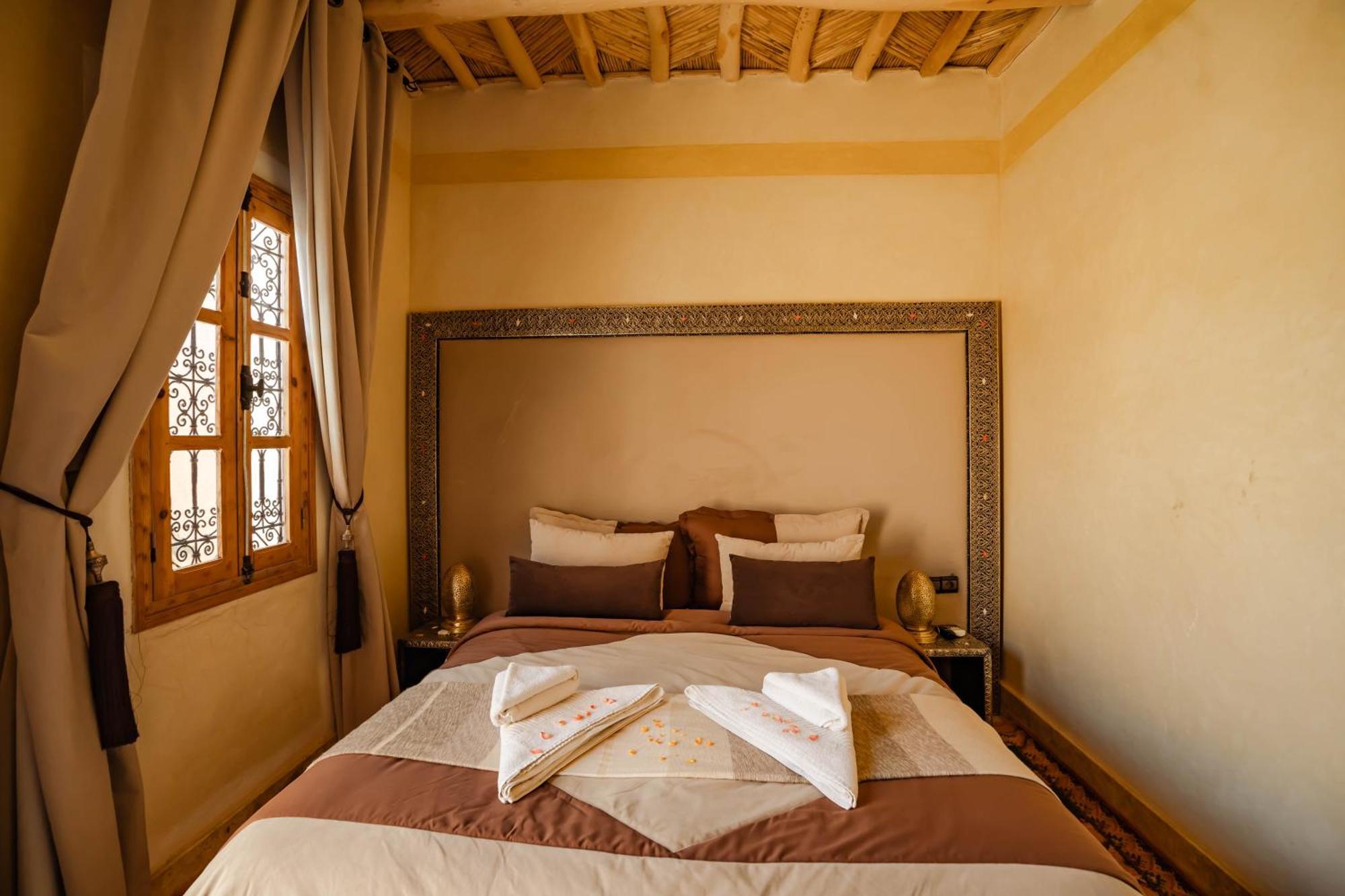 Kasbah Tizzarouine Bed & Breakfast Boumalne Exterior foto