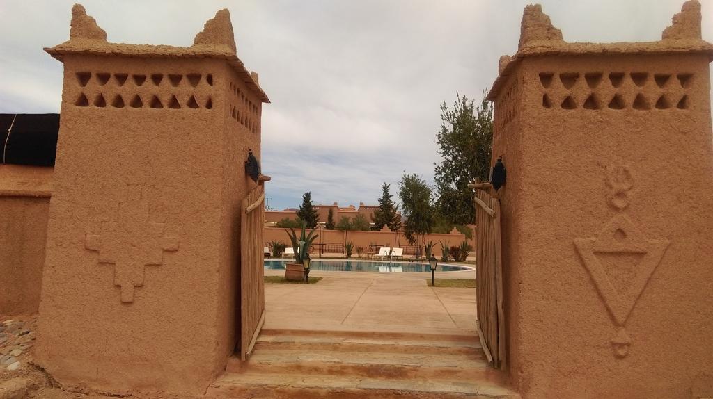 Kasbah Tizzarouine Bed & Breakfast Boumalne Exterior foto