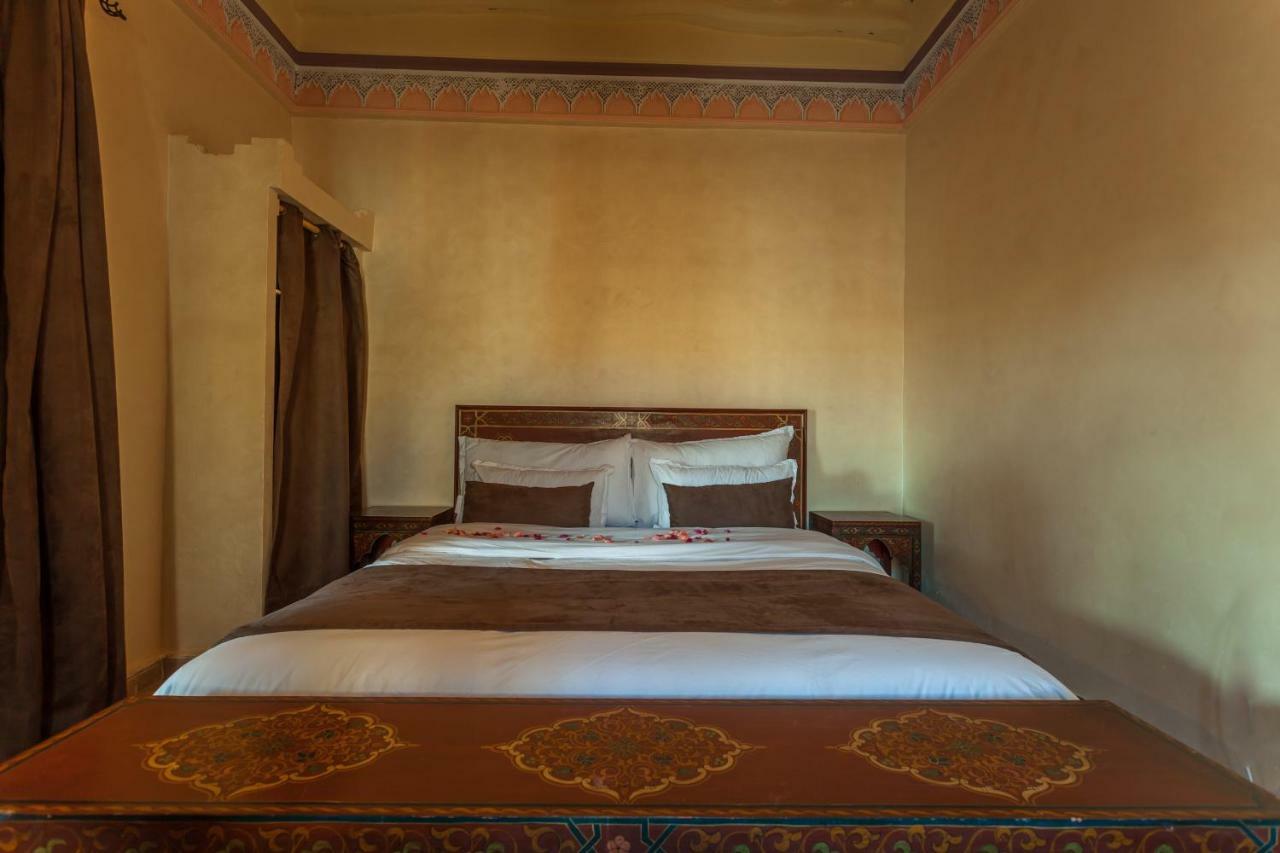 Kasbah Tizzarouine Bed & Breakfast Boumalne Exterior foto