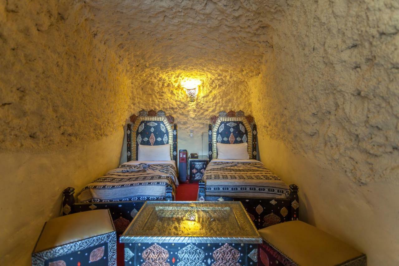 Kasbah Tizzarouine Bed & Breakfast Boumalne Exterior foto