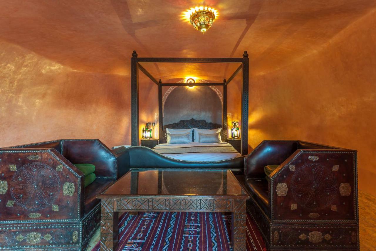 Kasbah Tizzarouine Bed & Breakfast Boumalne Exterior foto