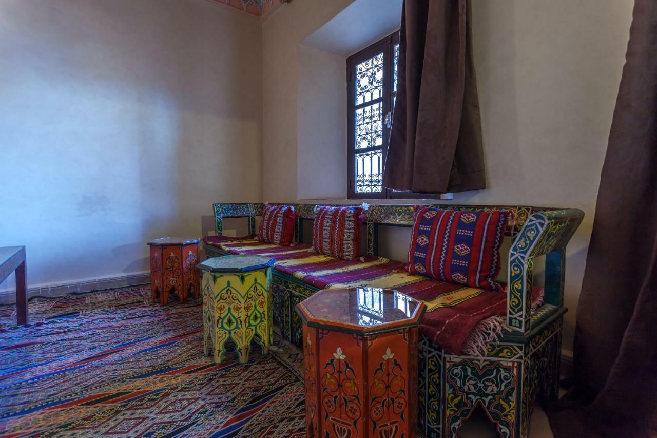 Kasbah Tizzarouine Bed & Breakfast Boumalne Exterior foto